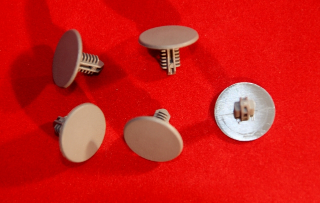 Christmas Tree FIR Spruce Clips 6mm Hole 20mm Head